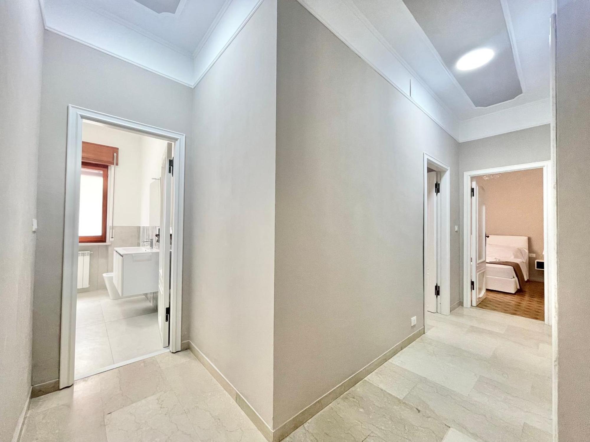 Regina Elena Apartments Пескара Экстерьер фото