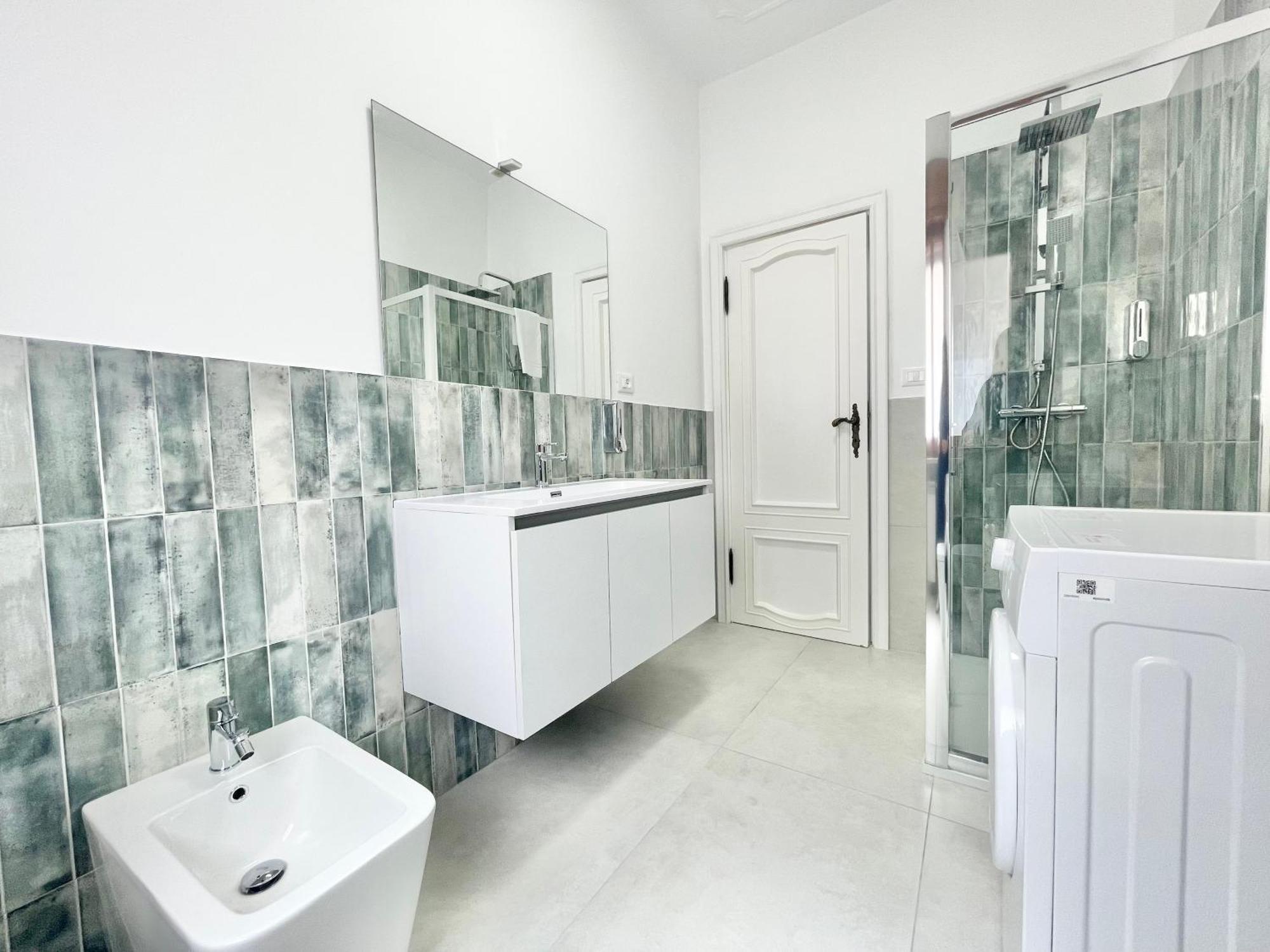 Regina Elena Apartments Пескара Экстерьер фото